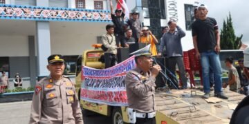 Polres Karo Amankan Aksi Unjuk Rasa Warga Desa Doulu dan Desa Semangat Gunung, Situasi Tetap Kondusif