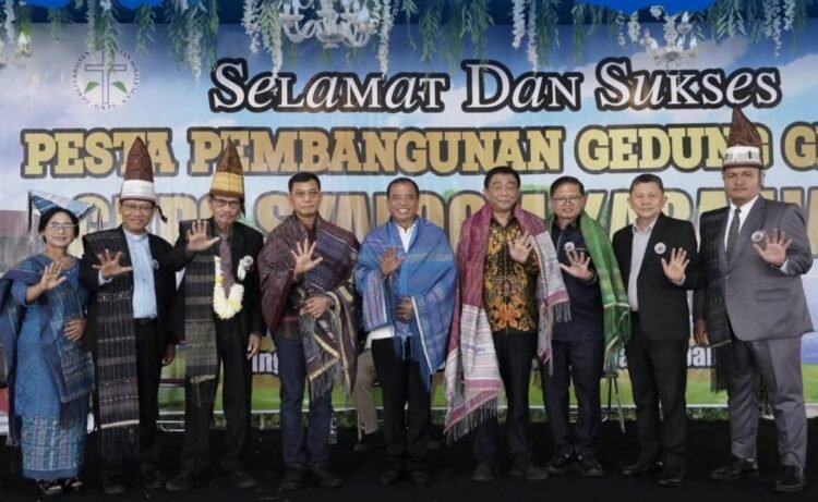 Bupati Karo Antonius Ginting Hadiri Pesta Pembangunan Gedung Gereja GKPS Syaloom Kabanjahe 