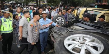Tabrakan Beruntun di Sibolangit, Polisi Bergerak Cepat Evakuasi Korban dan Pulihkan Arus Lalu Lintas