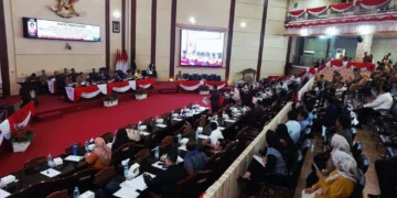 Hadi Suhendra Tegur Keras OPD Pemko Medan Main HP Saat Paripurna DPRD