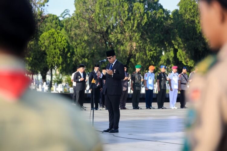 Sambut HUT Kota Medan ke-436, Rico Waas Pimpin Ziarah Makam Pahlawan