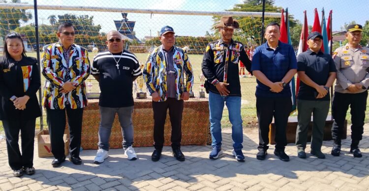 Wabup Deli Serdang Buka Turnamen Sepakbola Cup I Perebutkan Piala Bergilir Ketua DPD PKN Sumut