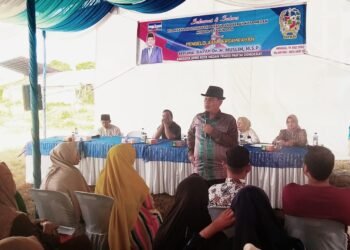 Warga Marelan Keluhkan Bak Muatan Truck Sampah Tidak Ditutup