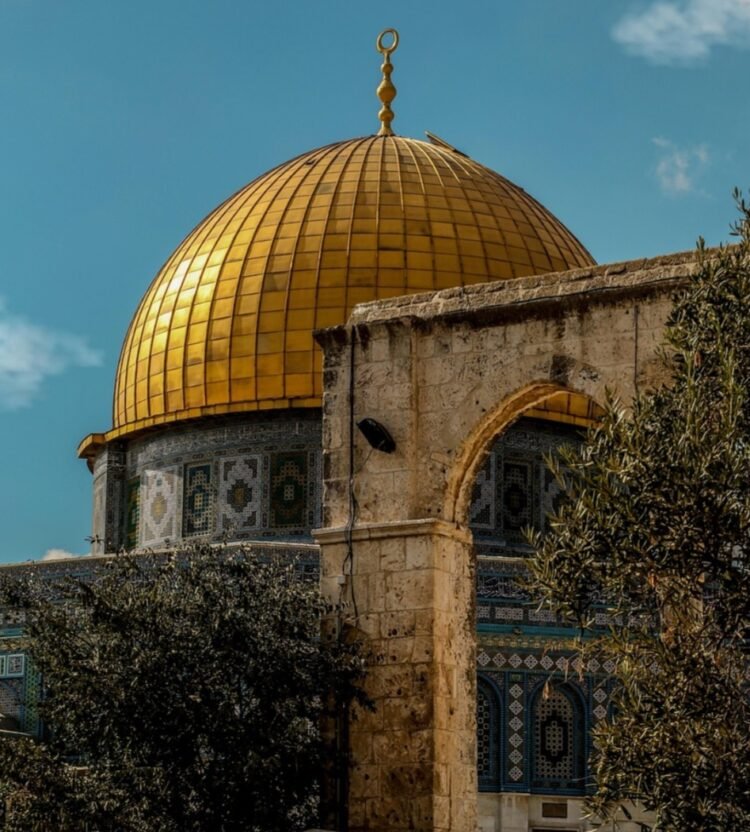 Israel Larang Azan Subuh di Masjid Bethlehem Tepi Barat
