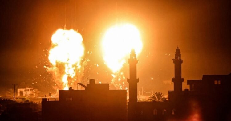 Israel Bombardir dan Ratakan Masjid di Kamp Pengungsi Bureij