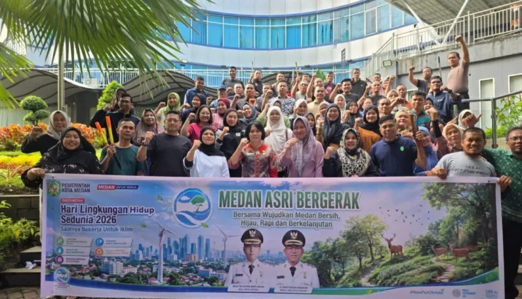 Sekretariat DPRD Medan Gelar Gotong Royong Massal, Dukung Program Medan Asri Bergerak