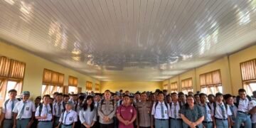 Sat Binmas Polres Karo Berikan Penyuluhan Harkamtibmas kepada Siswa Baru SMK GBKP Kabanjahe
