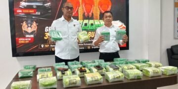 Paman dan Ponakan Kompak Bawa 35 Kg Sabu