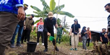 Menyambut Kemerdekaan RI, Rico Waas Gelar Gotong Royong Massal di 21 Kecamatan Hingga Serap Aspirasi Warga