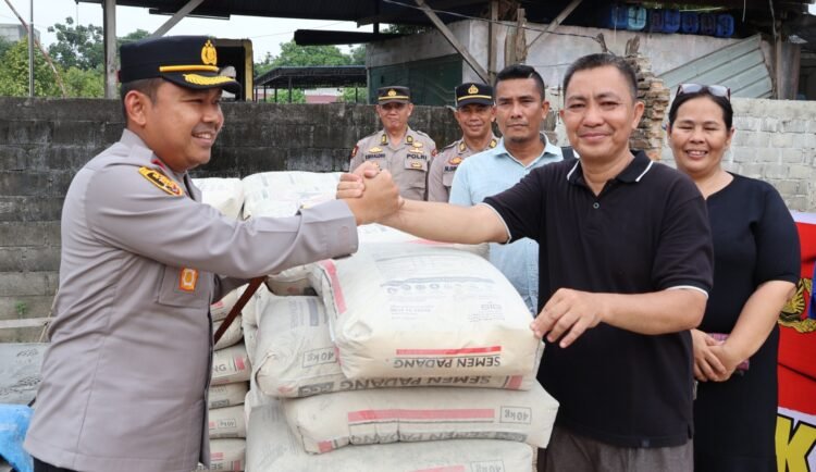 Kapolres Langkat Salurkan Bantuan Material untuk Pembangunan Gereja