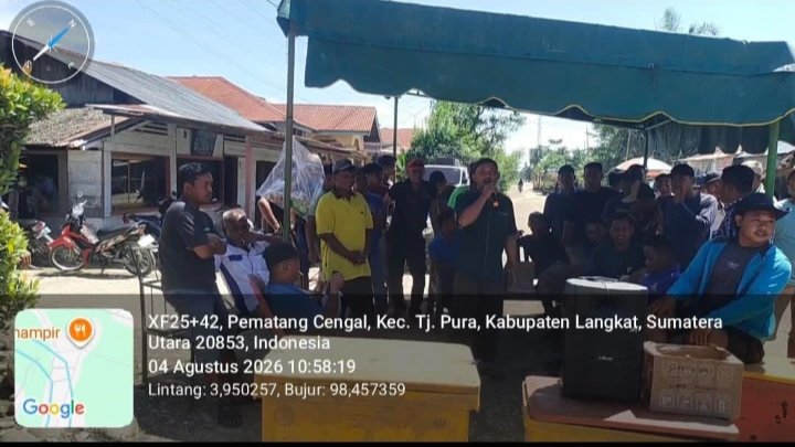 Aksi Blokir Jalan di Desa Pematang Cengal Tanjung Pura Langkat Jadi Sorotan