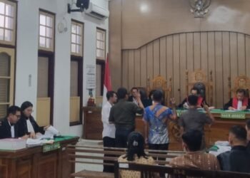 Saksi Korupsi Bencana Samosir 2024 Dikonfrontir,  Hakim Bingung Siapa yang Benar di Antara yang Tak Benar 