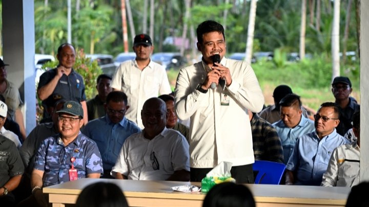 Gubernur Bobby Nasution Siapkan Rumah Produksi Kelapa di Nias Utara