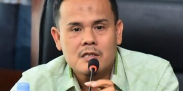 Erwin Saleh Divonis Bebas, Muslim : Cabut Hukuman Disiplinnya!