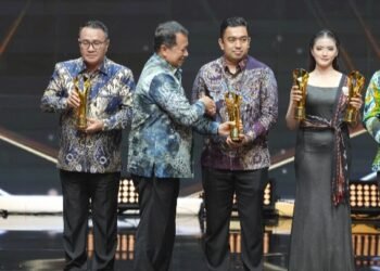 Rico Waas Raih Pemimpin Daerah Award 2026, Qresto Antar Medan Jadi Pelopor Inovasi Perpajakan di Indonesia