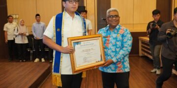 Rico Waas Dikukuhkan sebagai Duta Penggerak Ayah Teladan Kota Medan
