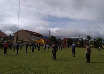 Bhabinkamtibmas dan Babinsa Gembleng Paskibraka Tigabinanga Sambut HUT RI Ke-81