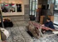 The Reiz Suites Medan Angkat Warisan Tenun Sumut Lewat Threads of Heritage