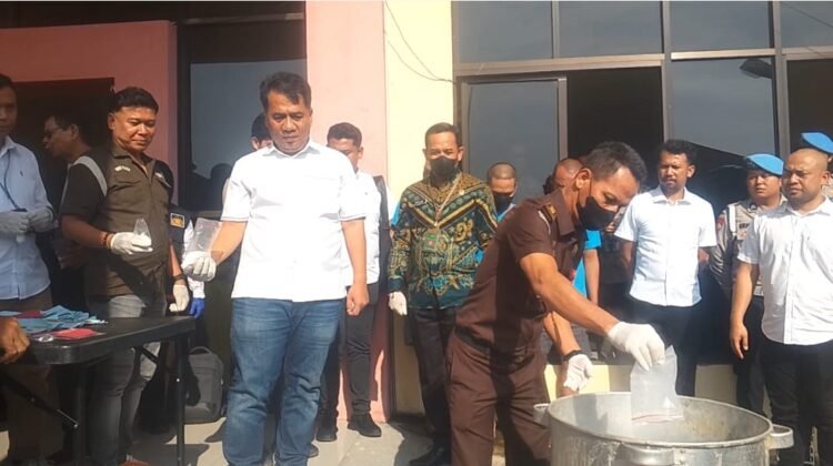 Polresta Deli Serdang Musnahkan Barang Bukti 1,2 Kg Sabu
