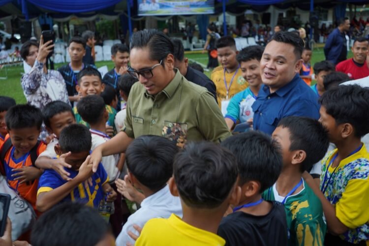 760 Atlet Ikuti Kejuaraan Sepak Bola Pelajar Antarkecamatan Piala Wali Kota Medan