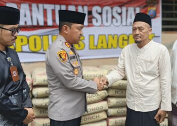 Kapolres Langkat Salurkan Bantuan Material Untuk Pembangunan Mesjid Al- Ikhlas