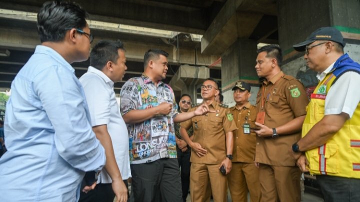 Bobby Nasution Tinjau Titik Banjir Letda Sujono, Penanganan Langsung Dipercepat