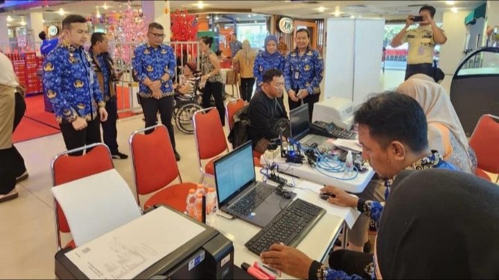 Pojok PBB Kota Medan Raup Lebih dari Rp1 Miliar, Layanan Jemput Bola Disambut Antusias Warga