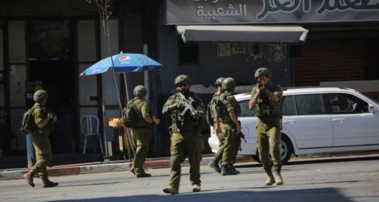 Pasukan Israel Razia Tepi Barat, Pemukim Merusak Jaringan Pipa Air