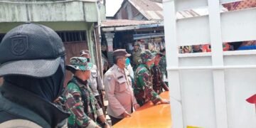 Polri, TNI dan BPBD Evakuasi 320 Warga Kuta Tengah Terdampak Abu Vulkanik
