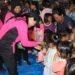 Polwan dan Bhayangkari Beri Trauma Healing, Ceria Anak Pengungsi Sinabung