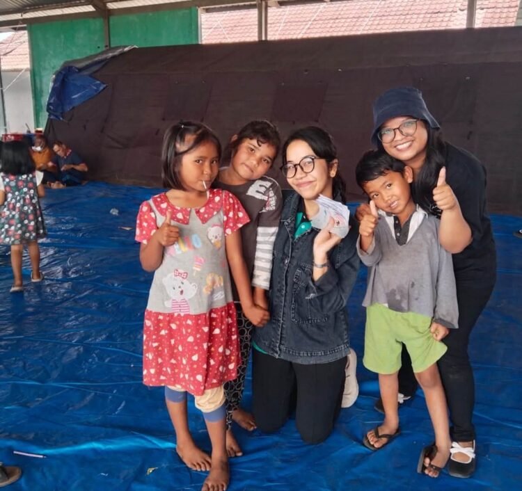 Hibur Anak-Anak Korban Erupsi Sinabung, Pemkab Karo Gelar Trauma Healing di Pengungsian Sukatepu
