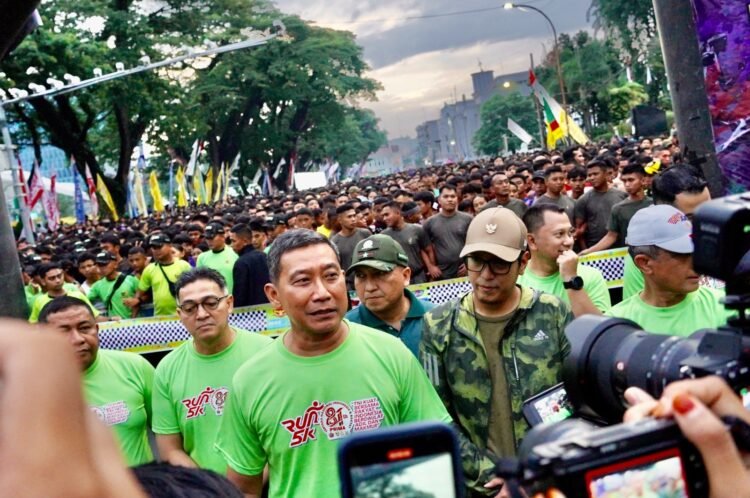 Rico Waas Bersama Pangdam I/BB dan Wagubsu Lepas 20.000 Peserta Fun Run 5K