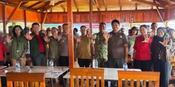 Kapolsek Tigapanah Sosialisasikan Pencegahan Karhutla kepada Warga Desa Tongging