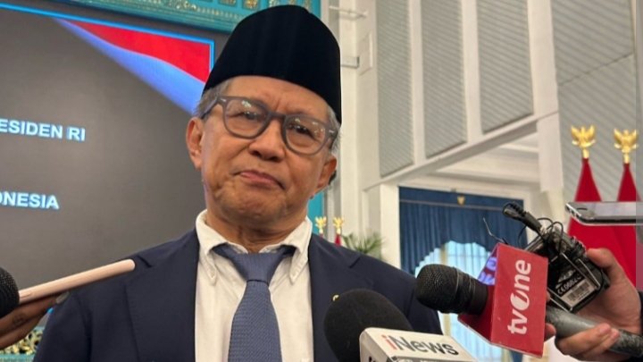 Dulu Tukang Kritik Kini Masuk Istana: Rocky Gerung Klaim Tetap Bersikap Radical Break