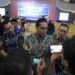 Rico Waas Serahkan Bantuan Biaya Pendidikan Untuk 214 Mahasiswa