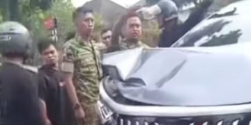 Mobil Mewah Tabrakan Beruntun di Jalan Sudirman, 3 Orang Alami Luka