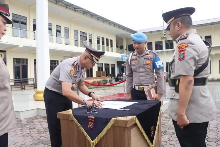 Kapolres Karo Pimpin Sertijab Kasat Lantas, AKP Andita Sitepu Promosi Jadi Kapolsek Tigalingga
